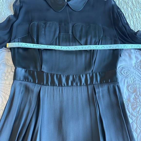 Authentic Moschino Runway Collection Black Heart Bodice Silk Dress - Picture 13 of 16